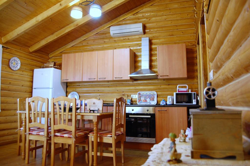 Casas Rurales Villa Pereza Casas De Los Pinos ภายนอก รูปภาพ